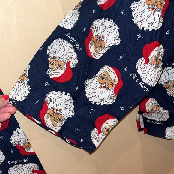 Old Navy ladies size XXL Petite navy blue flannel pajama set NWT’s. Santa theme - Picture 7 of 13